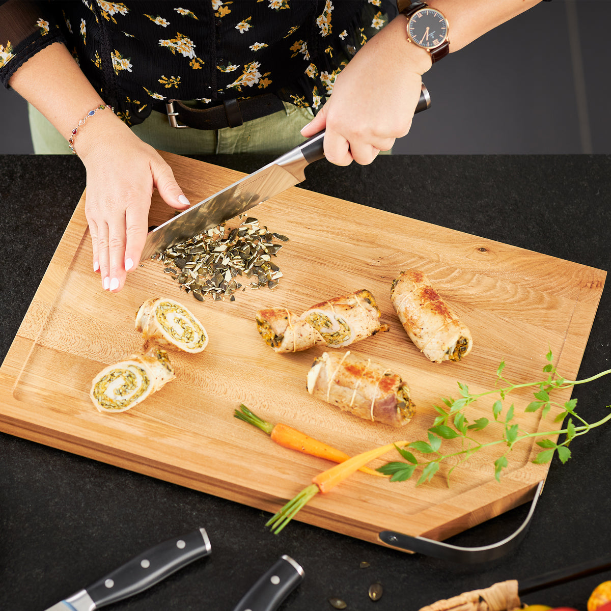 Cutting Board 48x32 cm | 18.9 x 12.6 in.with stainless steel handle